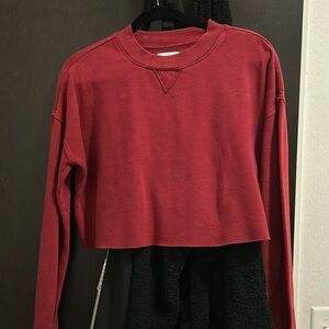 Cropped red sweatshirt